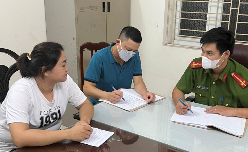 Bắt quả tang đối tượng bán lô, đề trên đường Hùng Vương, phường Sở Dầu, Hồng Bàng